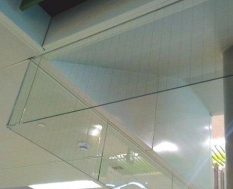 刚性防火玻璃挡烟垂壁